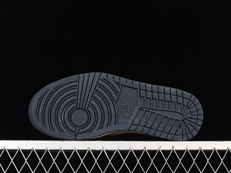 All categories Air Jordan Jordan series basketball shoes Air Jordan 1 Low Travis Scott x Jordan 1 Low AJ 1 OG Barb Anti-Hook Ghostface Low CQ4277-618